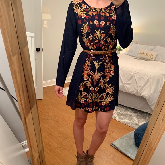 Patterned long sleeve sack dress - Picture 6 of 7